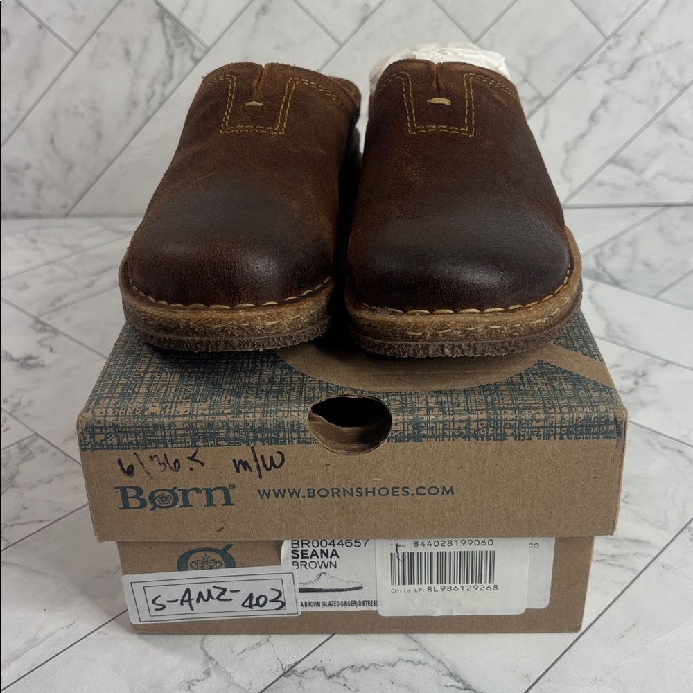 NWT Born Womens Seana Brown Distressed Suede Leather Slip On Clogs Size 6M - Picture 9 of 9
